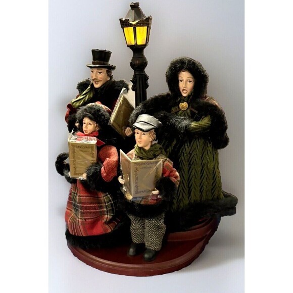 Valerie Parr Hill QVC Dickens Carolers Christmas Family Lamp Post & Base 2013 - Picture 1 of 16